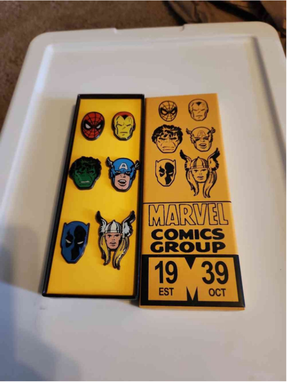 Marvel 80th Anniversary NYCC 2019 Exclusive Pin Set 1 Spider-Man Hulk Cap